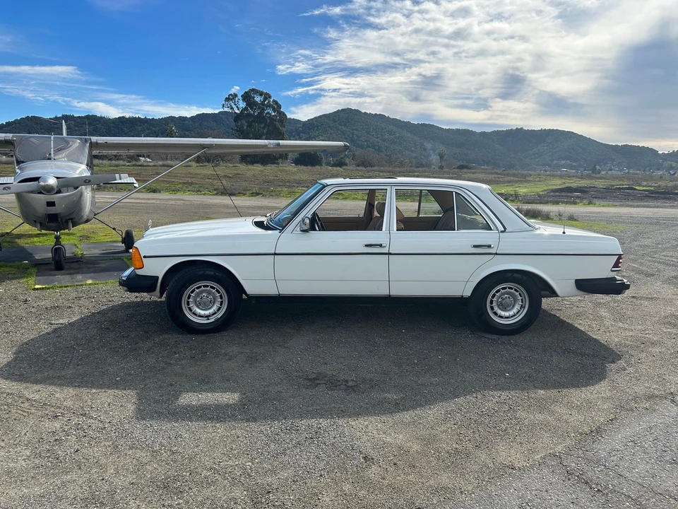 1985 Mercedes-Benz W124 E-Class - Image 16 of 31