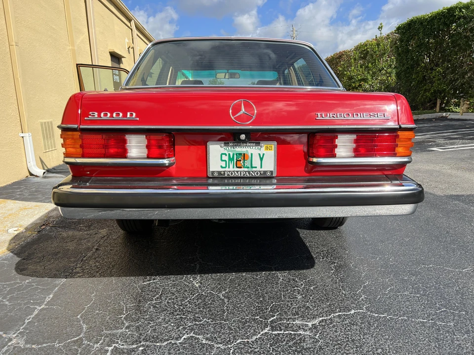 1985 Mercedes-Benz W124 E-Class - Image 11 of 31