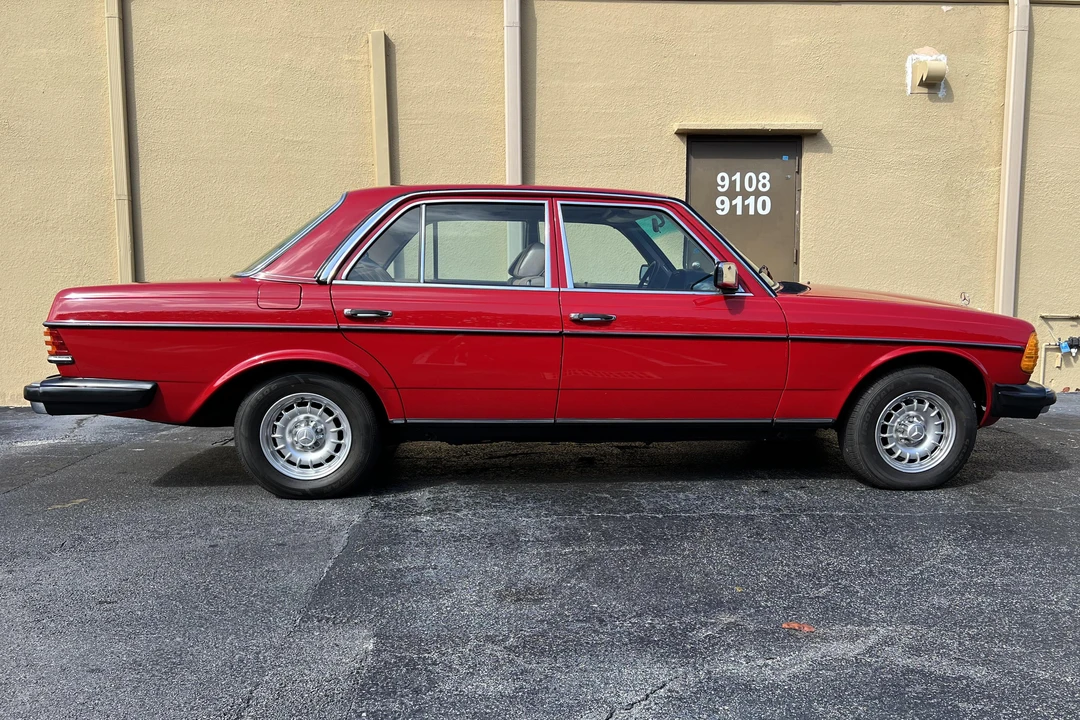 1985 Mercedes-Benz W124 E-Class - Image 3 of 31