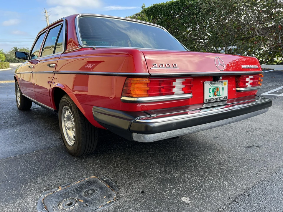1985 Mercedes-Benz W124 E-Class - Image 9 of 31