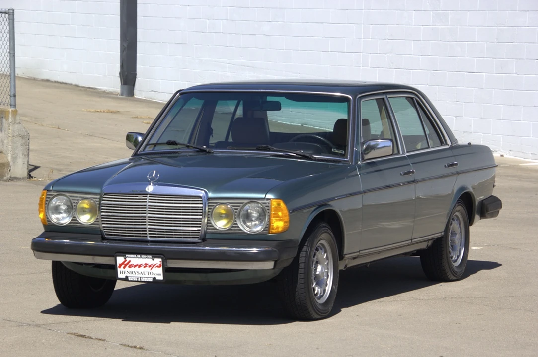 1985 Mercedes-Benz W123 Sedan - Image 18 of 31