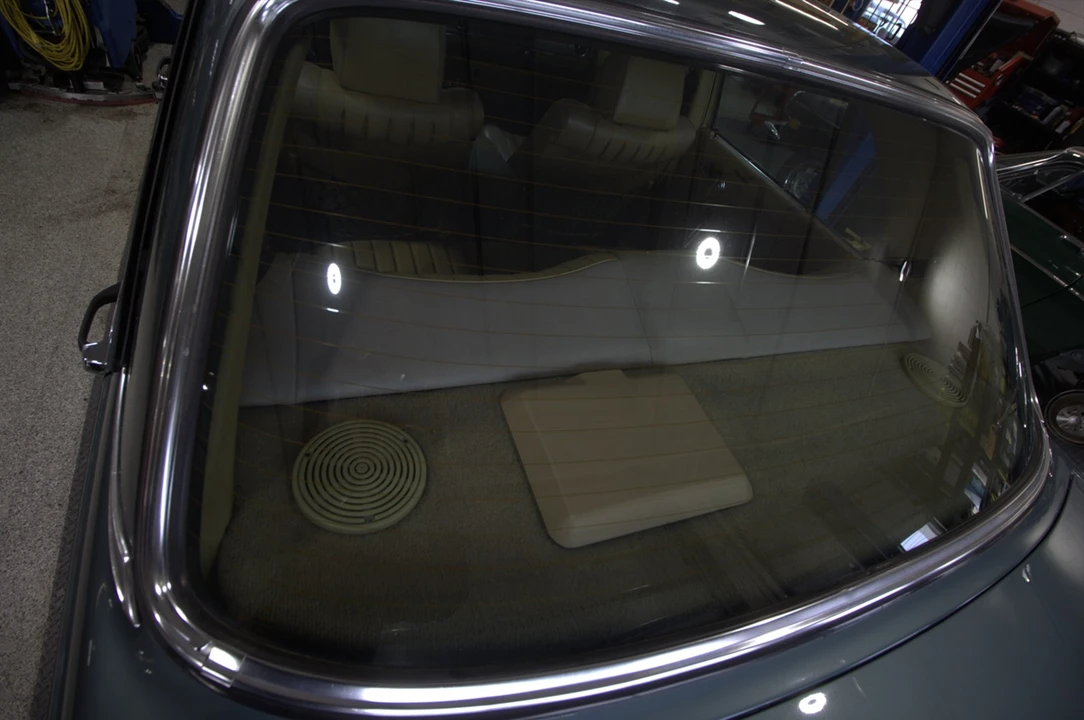 1985 Mercedes-Benz W123 Sedan - Image 23 of 31