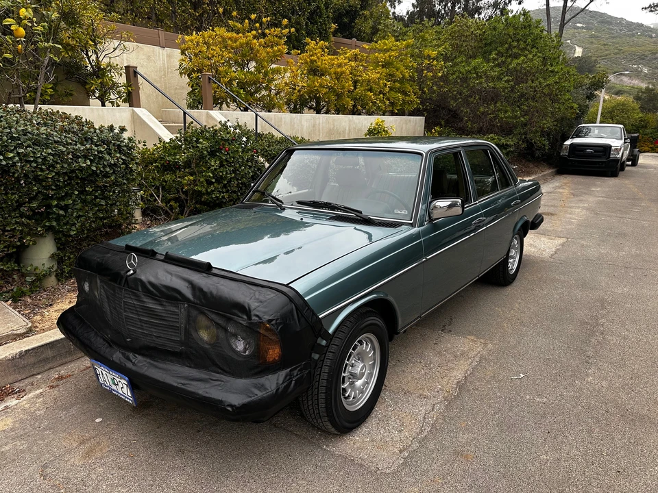 1985 Mercedes-Benz W123 Sedan - Image 21 of 31
