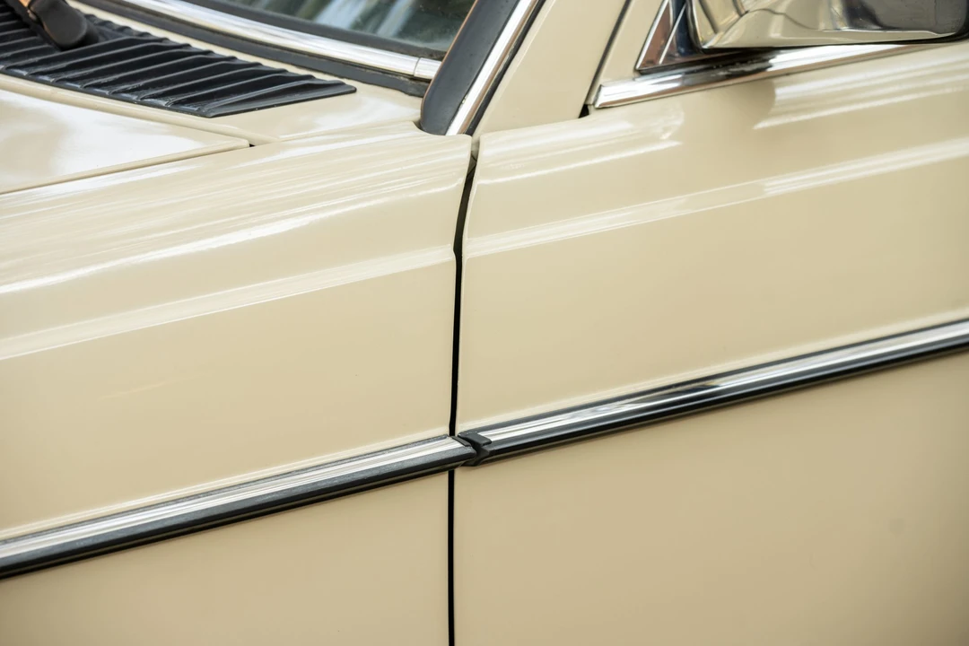 1985 Mercedes-Benz W123 Sedan - Image 26 of 31