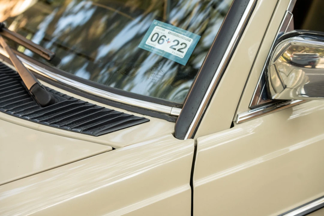 1985 Mercedes-Benz W123 Sedan - Image 25 of 31