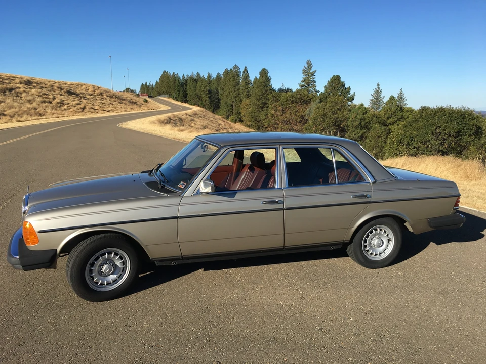 1985 Mercedes-Benz W123 Sedan - Image 4 of 31