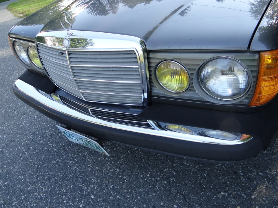 1985 Mercedes-Benz W123 Sedan - Image 22 of 31