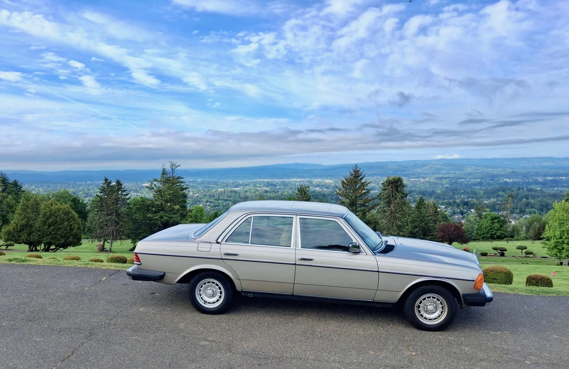 1985 Mercedes-Benz W123 Sedan - Image 29 of 31