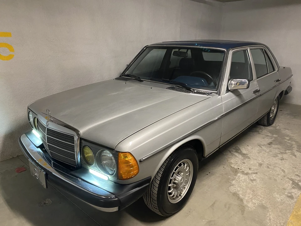 1985 Mercedes-Benz W123 Sedan - Image 15 of 31