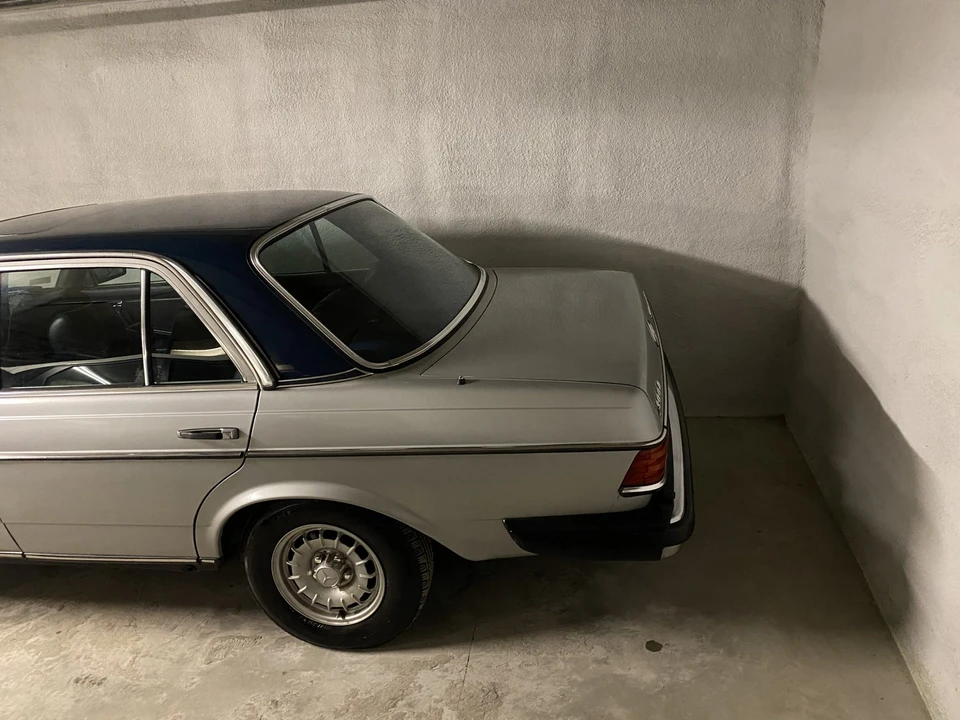 1985 Mercedes-Benz W123 Sedan - Image 24 of 31