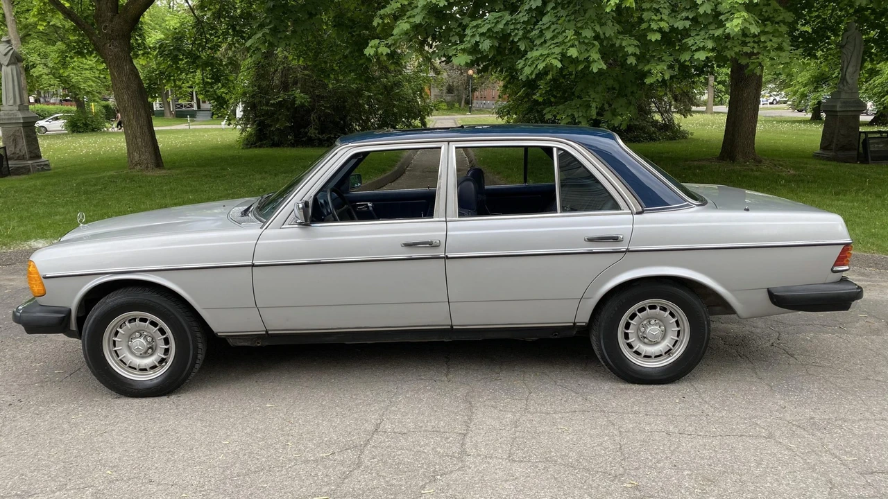 1985 Mercedes-Benz W123 Sedan - Image 16 of 31
