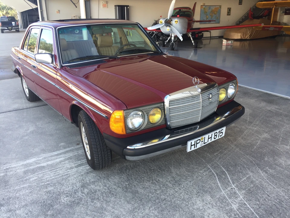 1985 Mercedes-Benz W123 Sedan - Image 2 of 31