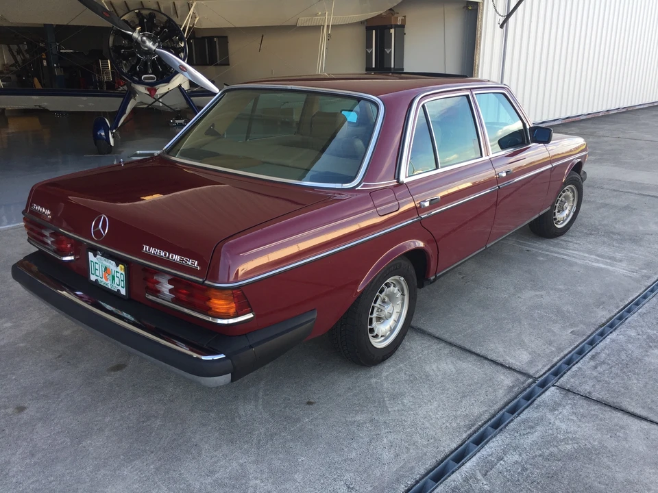 1985 Mercedes-Benz W123 Sedan - Image 3 of 31