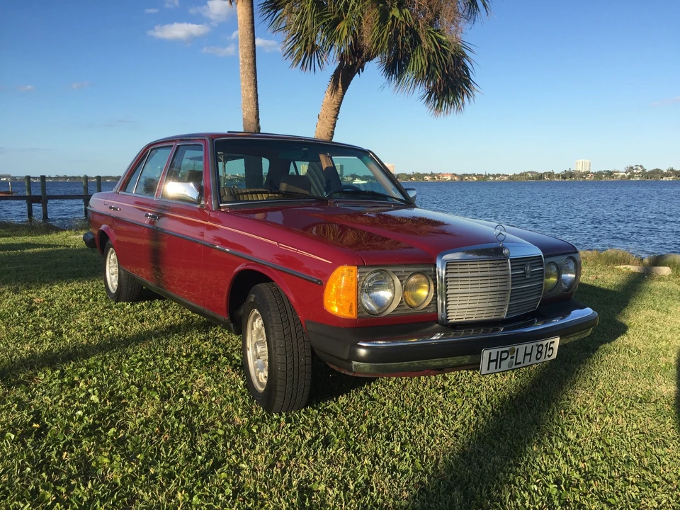 1985 Mercedes-Benz W123 Sedan - Image 4 of 31