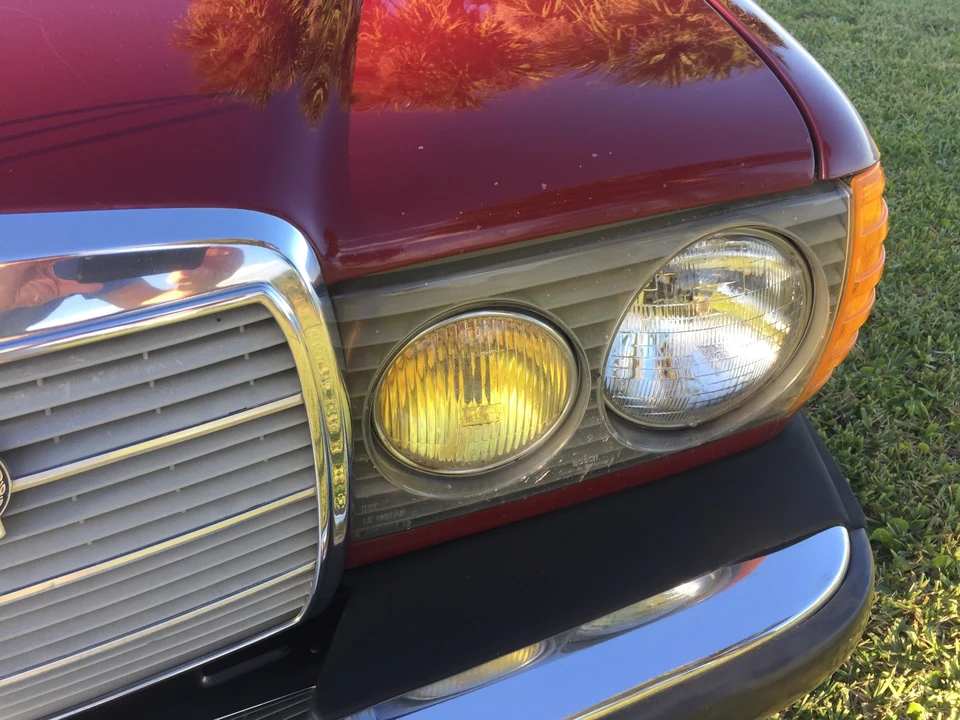 1985 Mercedes-Benz W123 Sedan - Image 14 of 31