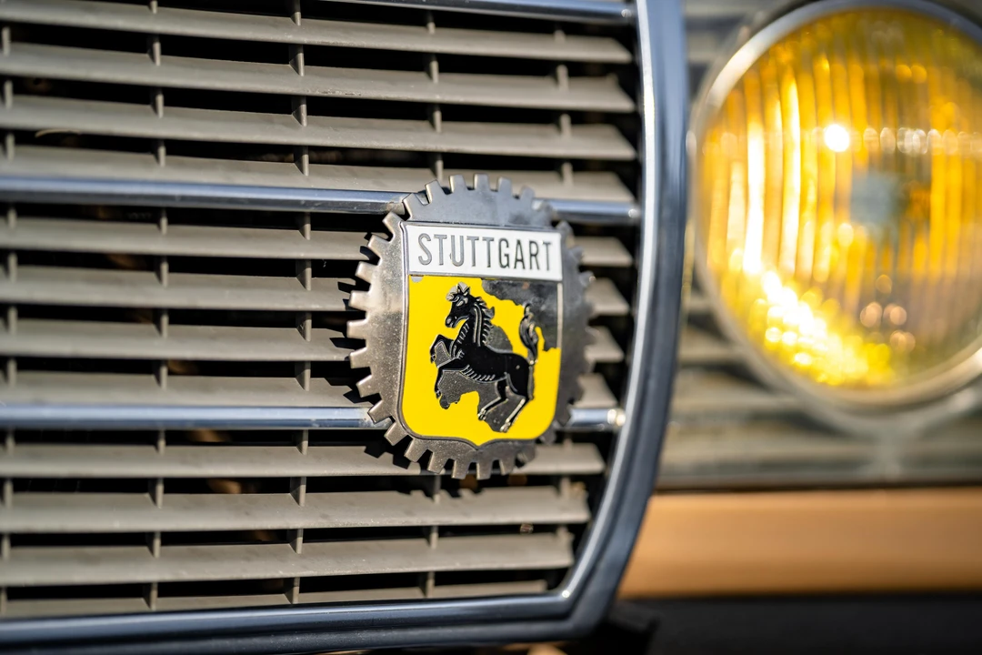 1985 Mercedes-Benz W124 E-Class - Image 22 of 31