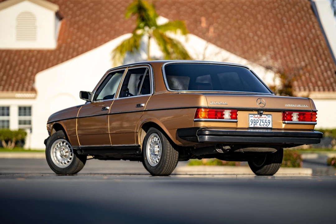 1985 Mercedes-Benz W124 E-Class - Image 8 of 31