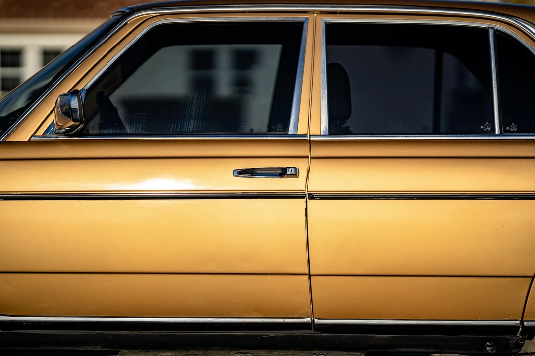 1985 Mercedes-Benz W124 E-Class - Image 31 of 31