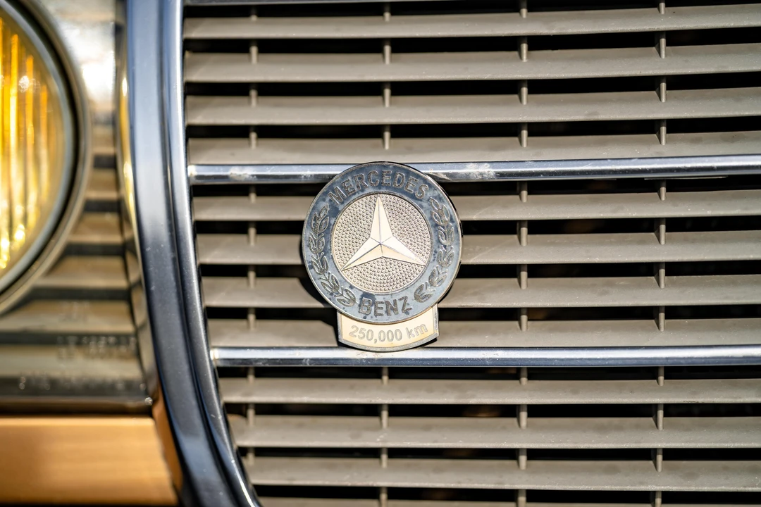 1985 Mercedes-Benz W124 E-Class - Image 19 of 31