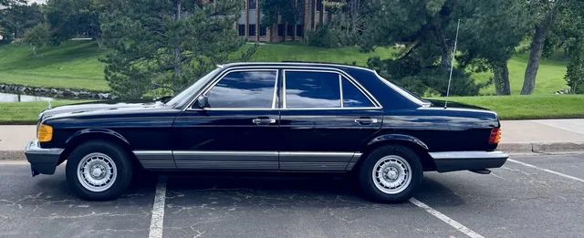 1985 Mercedes-Benz 300SD Base