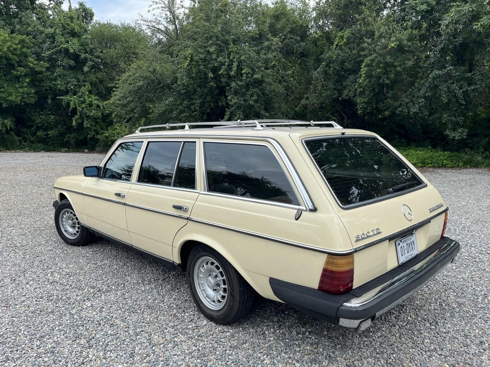 1985 Mercedes-Benz W123 Wagon (S123) - Image 5 of 31