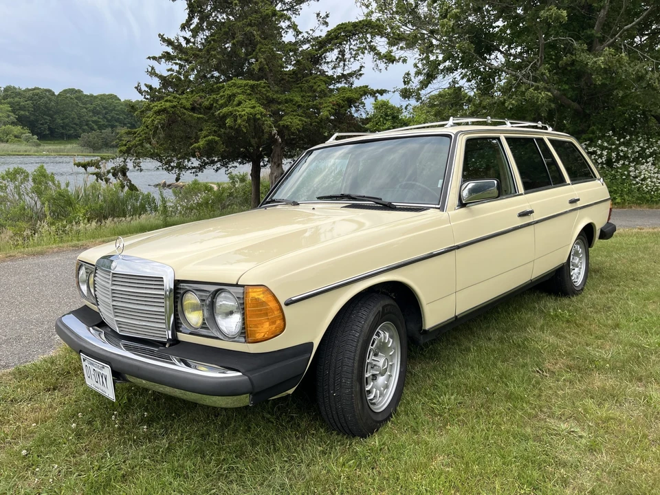 1985 Mercedes-Benz W123 Wagon (S123) - Image 2 of 31