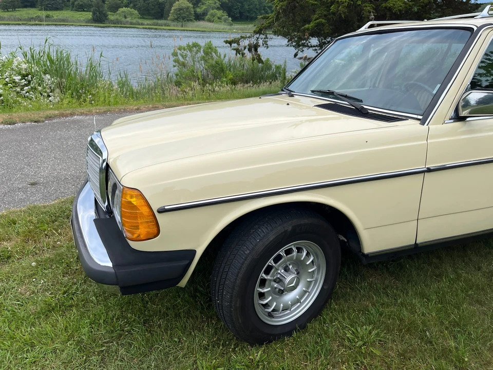 1985 Mercedes-Benz W123 Wagon (S123) - Image 16 of 31
