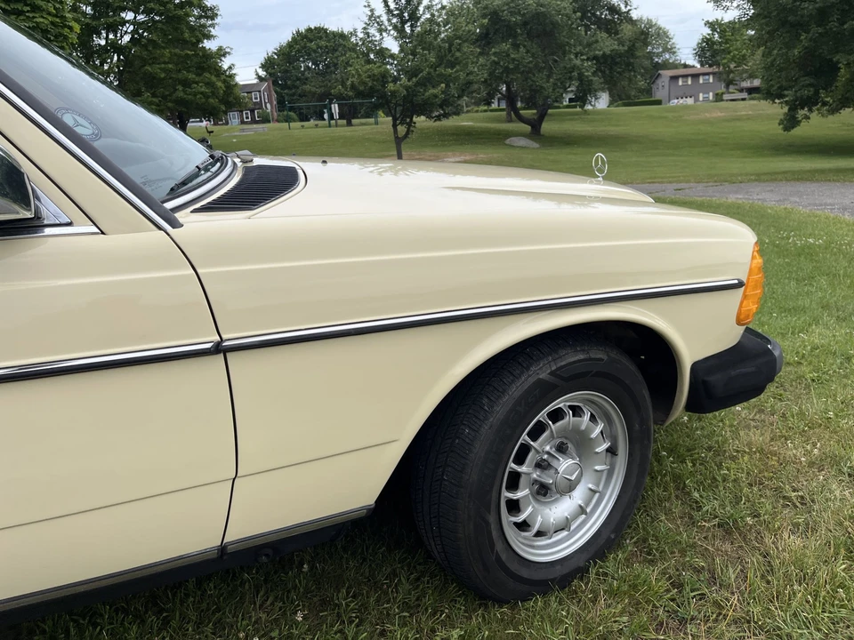 1985 Mercedes-Benz W123 Wagon (S123) - Image 23 of 31