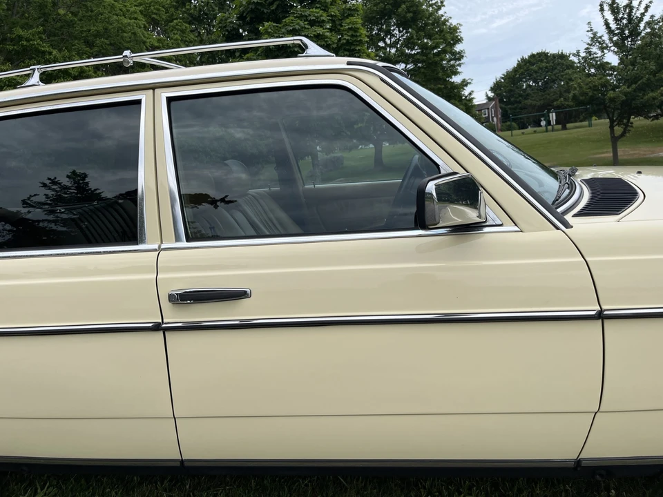 1985 Mercedes-Benz W123 Wagon (S123) - Image 22 of 31