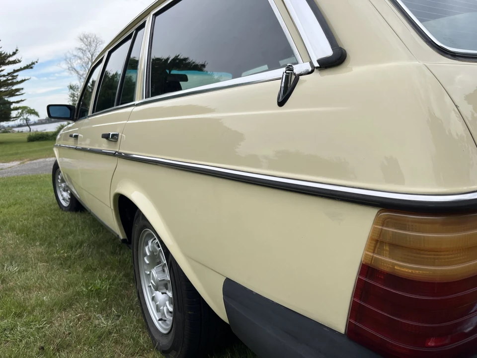 1985 Mercedes-Benz W123 Wagon (S123) - Image 20 of 31