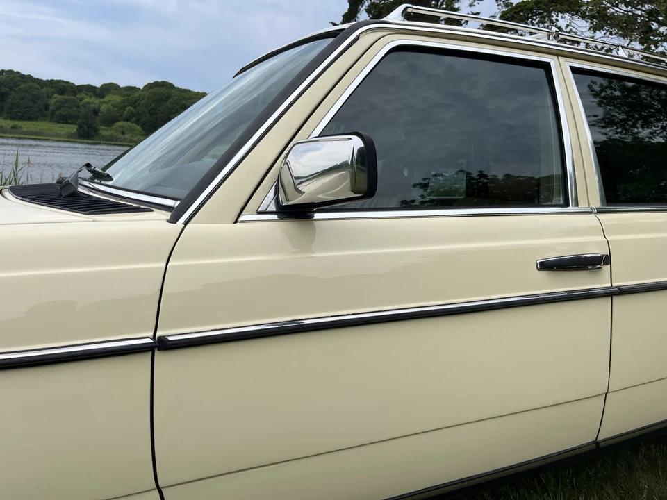 1985 Mercedes-Benz W123 Wagon (S123) - Image 17 of 31