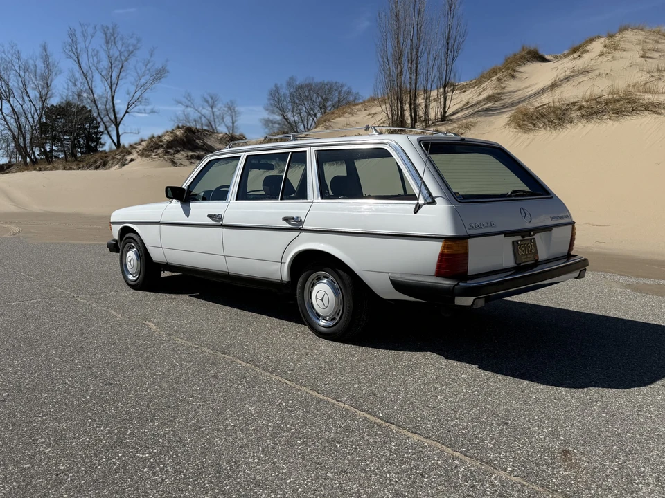 1985 Mercedes-Benz W123 Wagon (S123) - Image 8 of 31