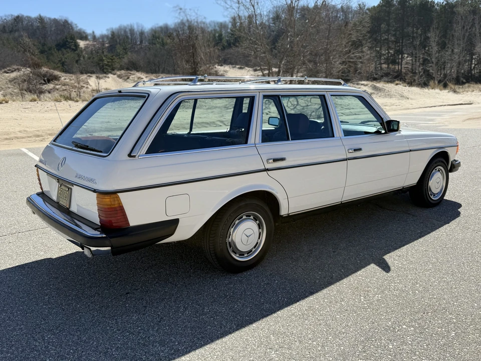 1985 Mercedes-Benz W123 Wagon (S123) - Image 13 of 31
