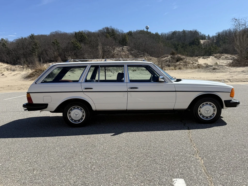 1985 Mercedes-Benz W123 Wagon (S123) - Image 15 of 31