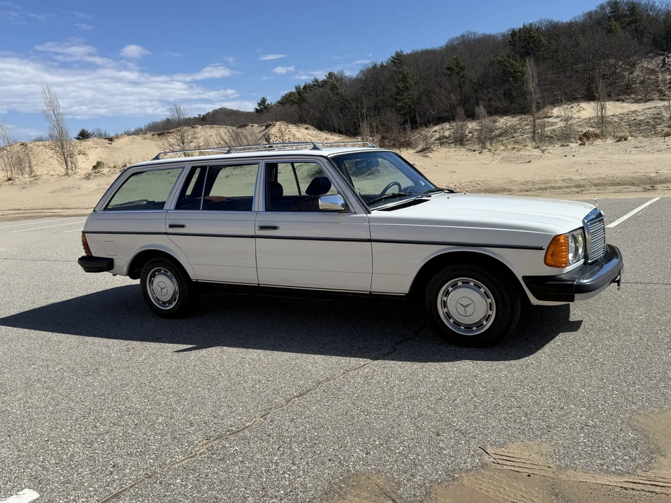1985 Mercedes-Benz W123 Wagon (S123) - Image 16 of 31