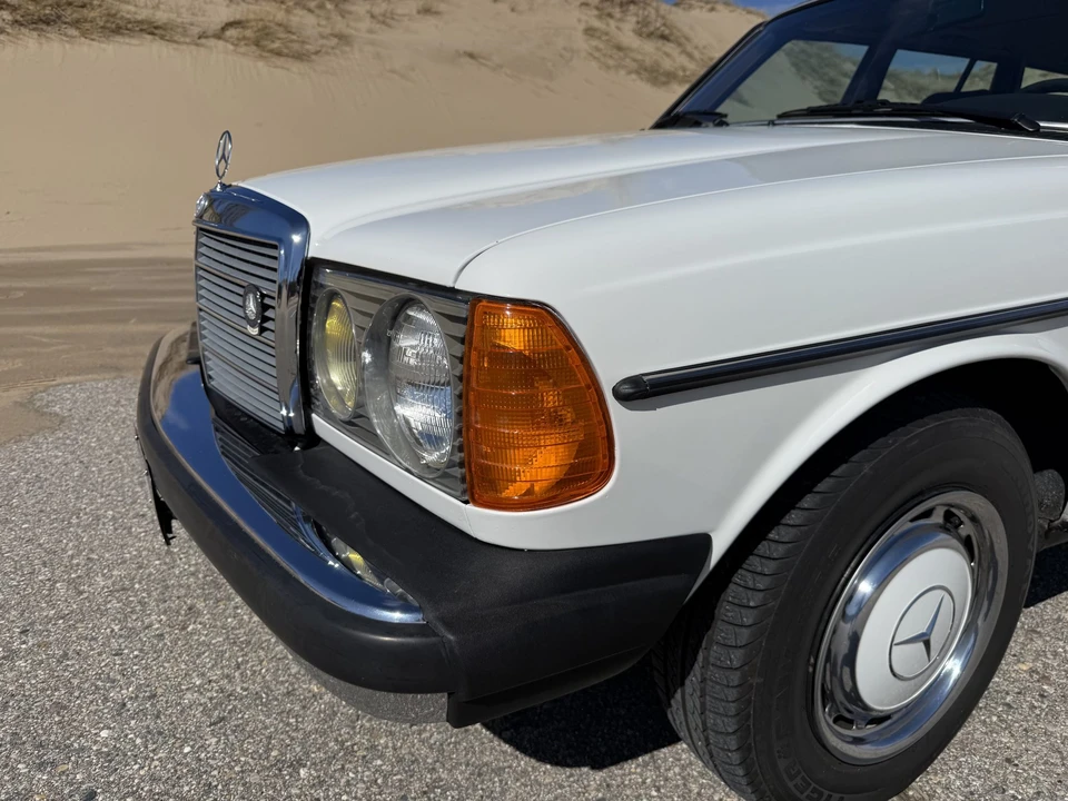 1985 Mercedes-Benz W123 Wagon (S123) - Image 26 of 31