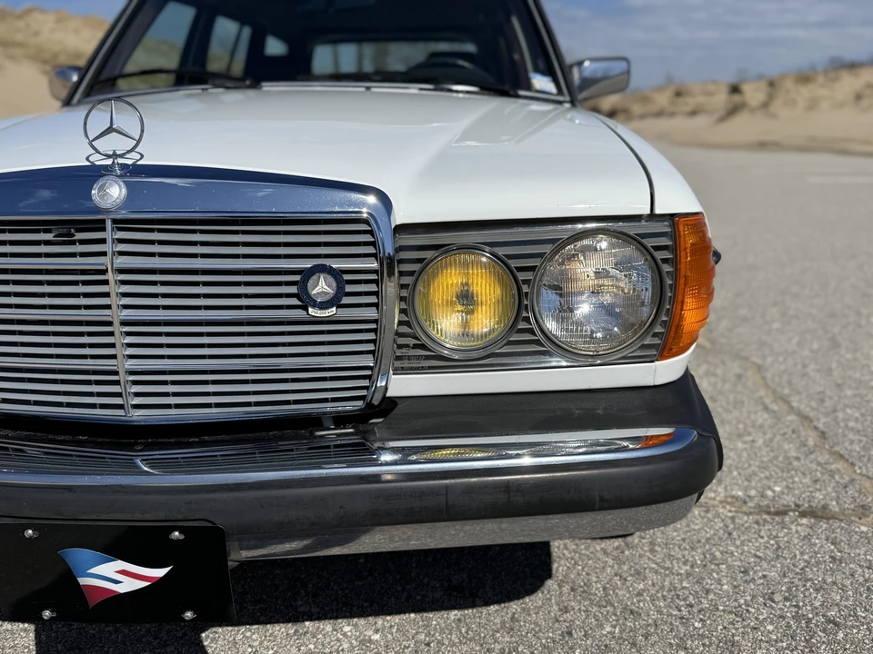 1985 Mercedes-Benz W123 Wagon (S123) - Image 25 of 31