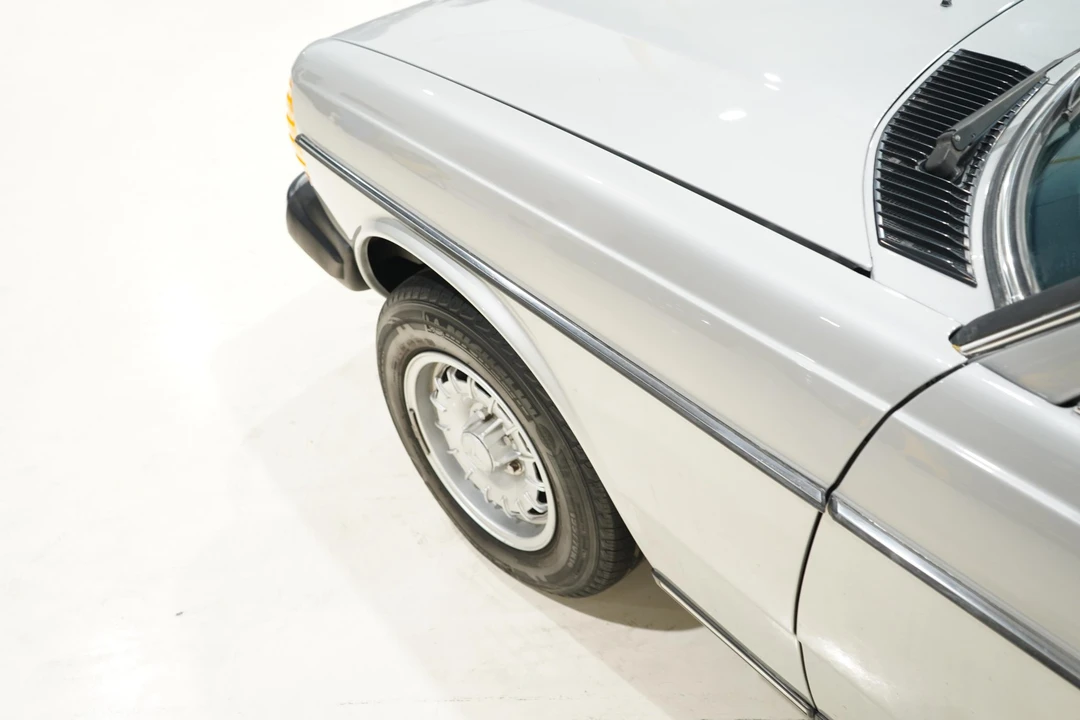1985 Mercedes-Benz W123 Wagon (S123) - Image 11 of 31