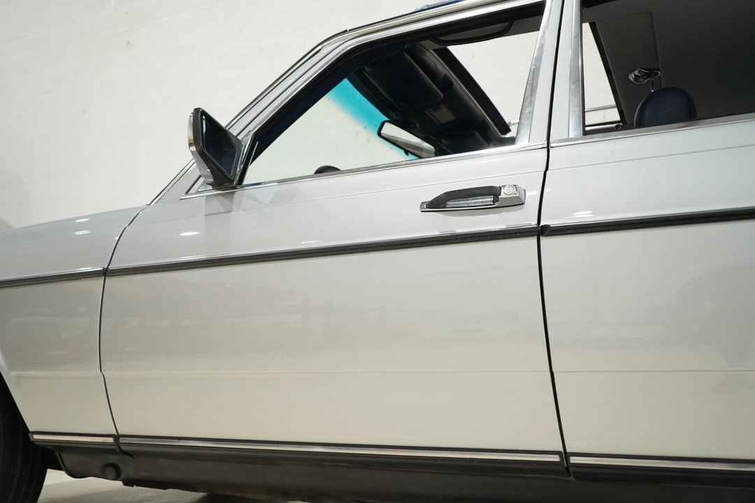 1985 Mercedes-Benz W123 Wagon (S123) - Image 12 of 31