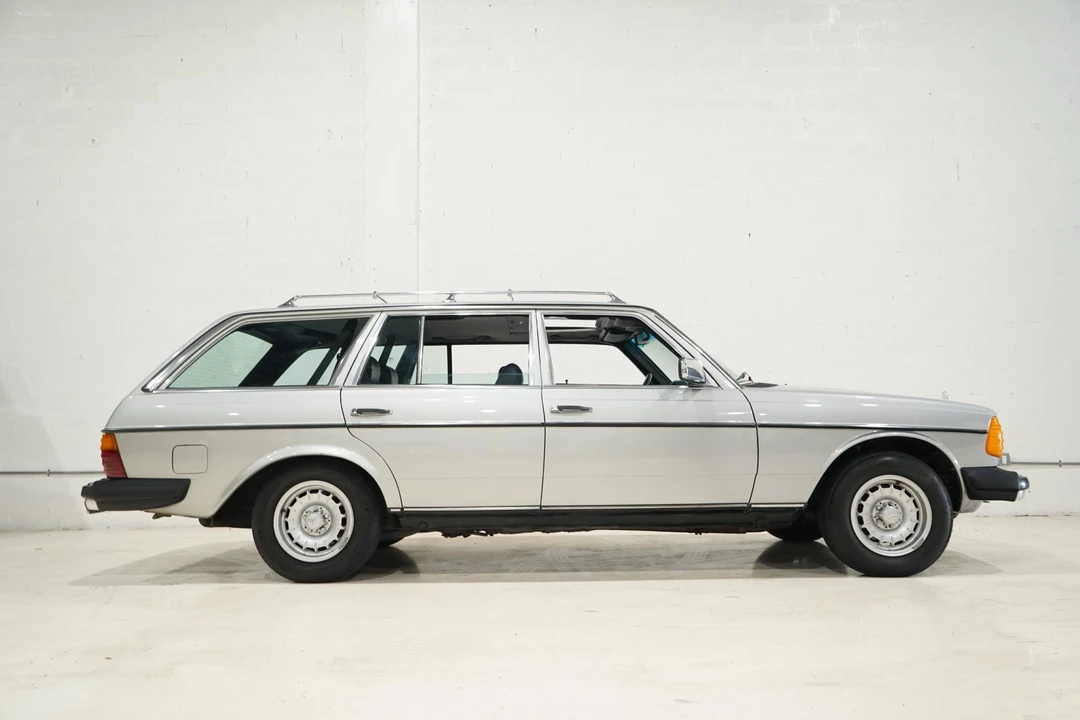 1985 Mercedes-Benz W123 Wagon (S123) - Image 9 of 31