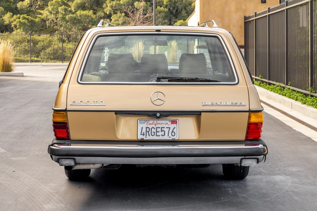 1985 Mercedes-Benz W123 Wagon (S123) - Image 8 of 31