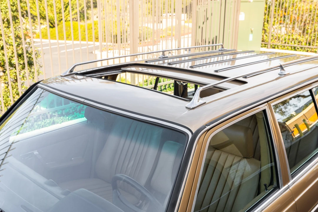 1985 Mercedes-Benz W123 Wagon (S123) - Image 13 of 31
