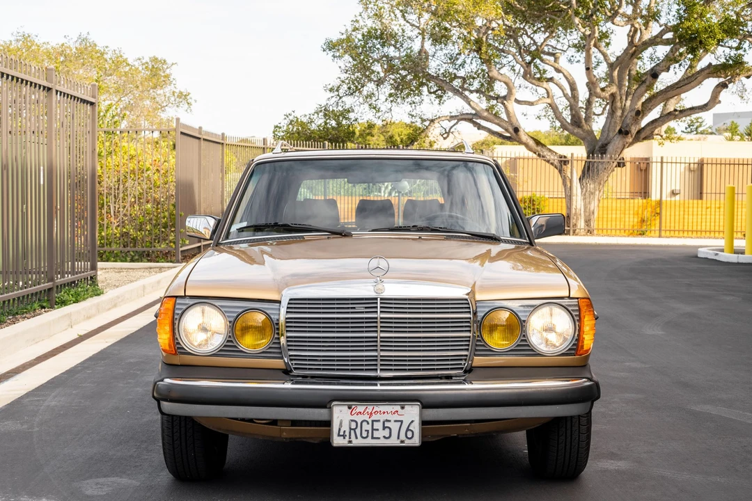 1985 Mercedes-Benz W123 Wagon (S123) - Image 9 of 31