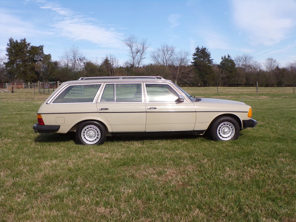 1985 Mercedes-Benz W123 Wagon (S123) - Image 19 of 31