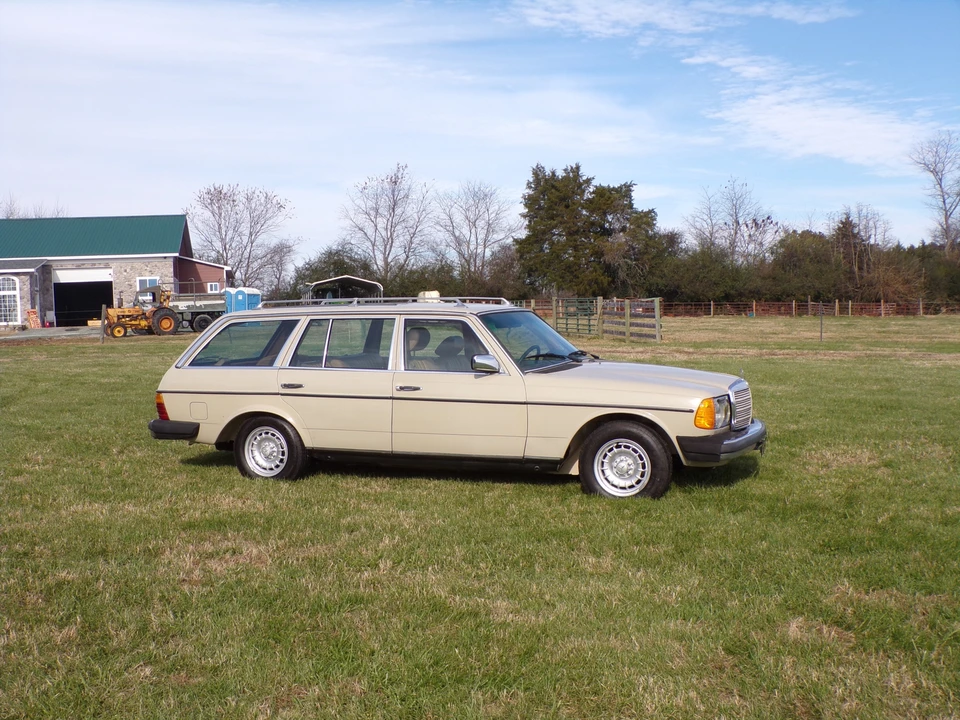 1985 Mercedes-Benz W123 Wagon (S123) - Image 18 of 31