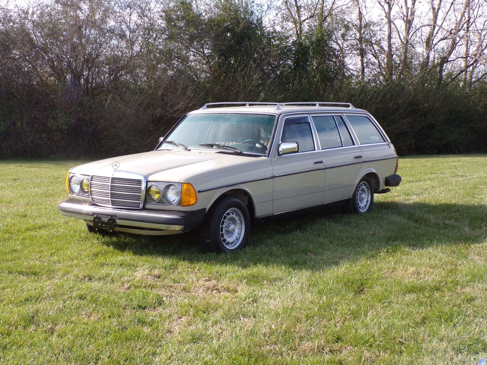 1985 Mercedes-Benz W123 Wagon (S123) - Image 3 of 31