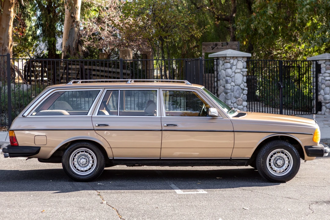 1985 Mercedes-Benz W123 Wagon (S123) - Image 4 of 31