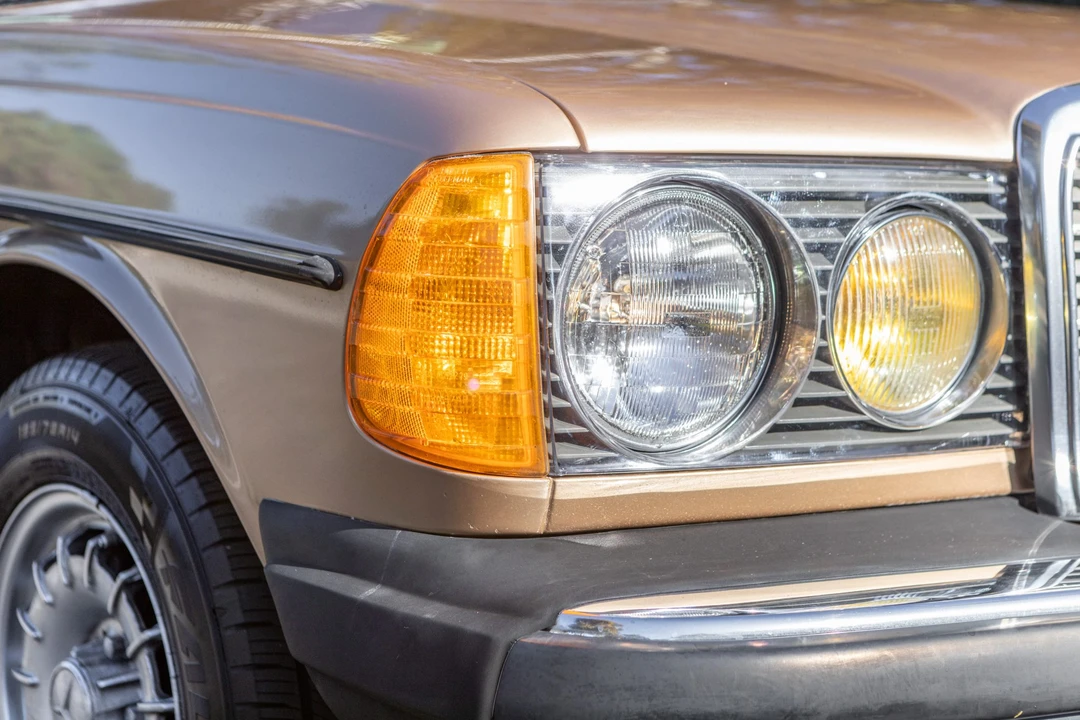 1985 Mercedes-Benz W123 Wagon (S123) - Image 13 of 31
