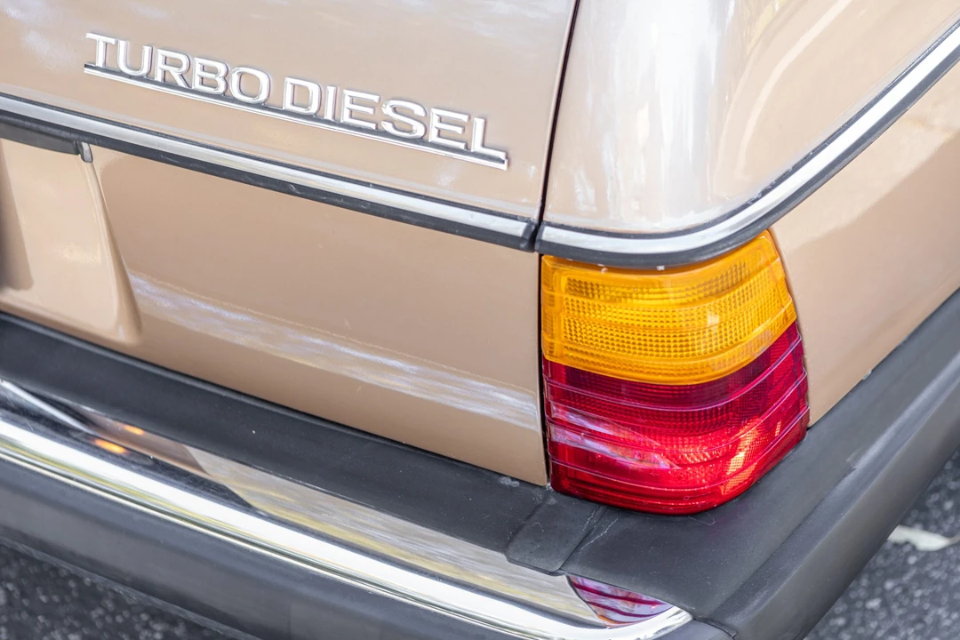 1985 Mercedes-Benz W123 Wagon (S123) - Image 29 of 31