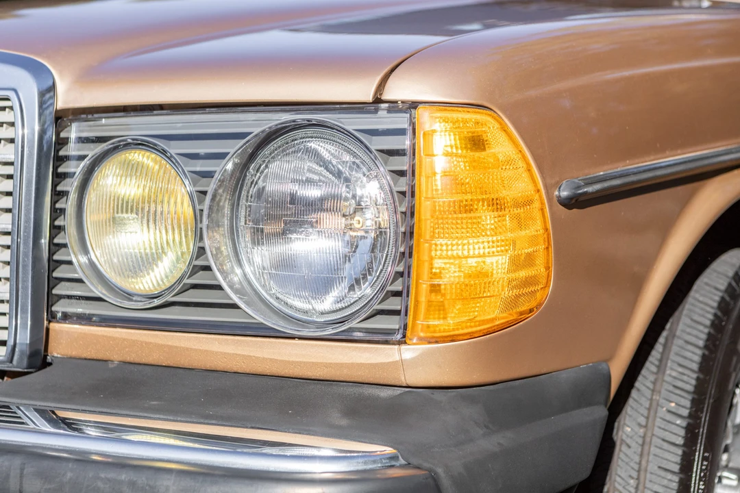 1985 Mercedes-Benz W123 Wagon (S123) - Image 12 of 31
